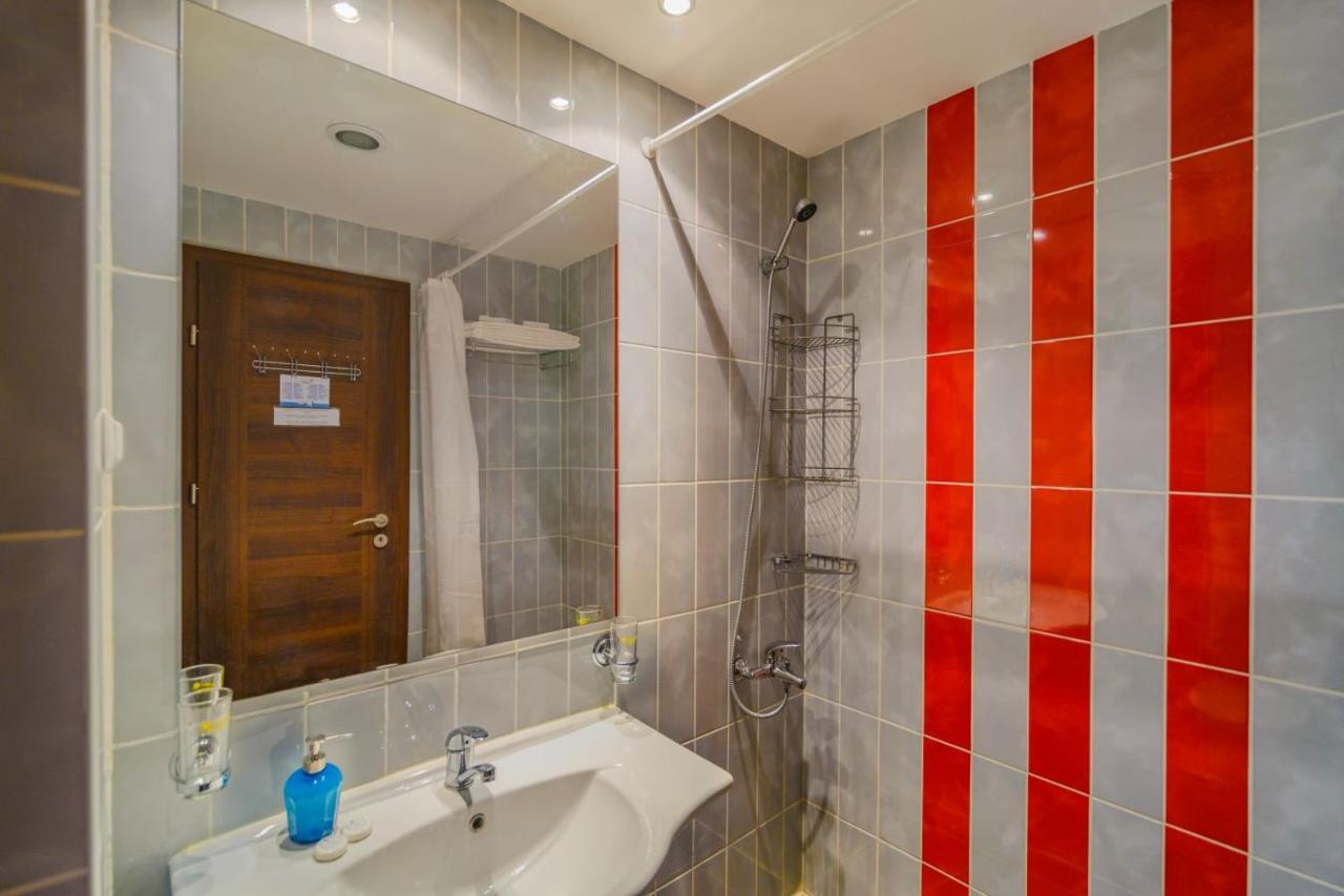 Spacious Studio With Balcony & Pool By The Marina บัลชิค ภายนอก รูปภาพ